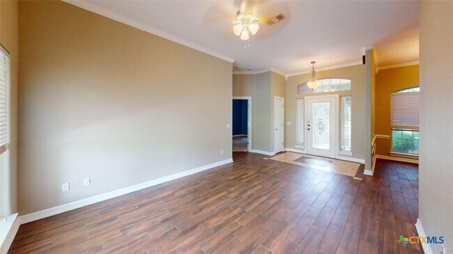 Photo - 142 Jesse James Dr