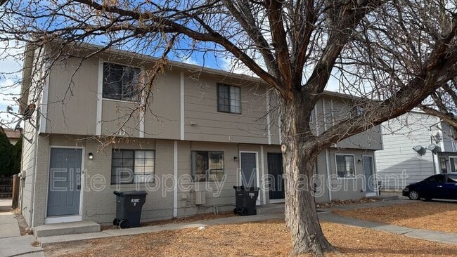 Building Photo - 25 Royal Crest Dr Unit D