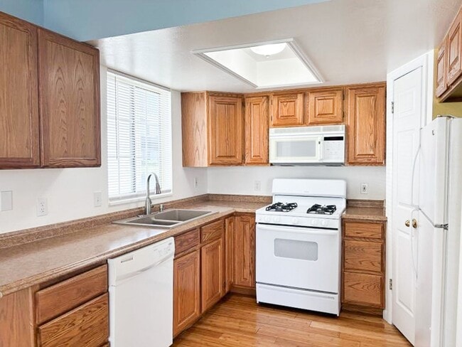 Photo - 481 N Orem Blvd