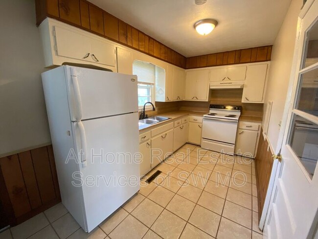 Photo - 1336 S Estate Ave