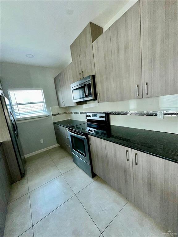 Photo - 14 Larkspur Ave