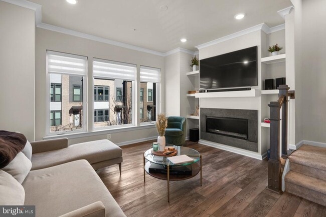 Photo - 16154 Bowery St