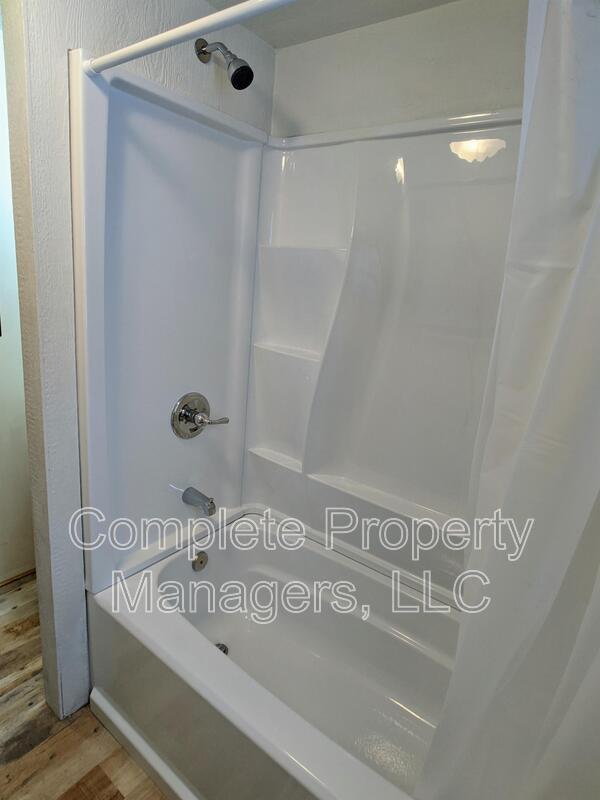 Photo - 1101 E 18 1/2 St