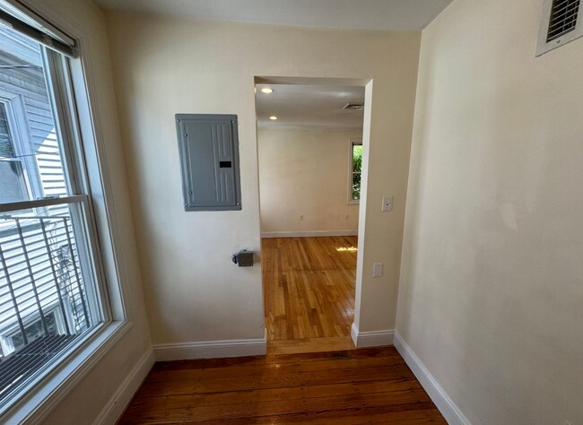 Photo - 12 Cheever Ct Unidad 2