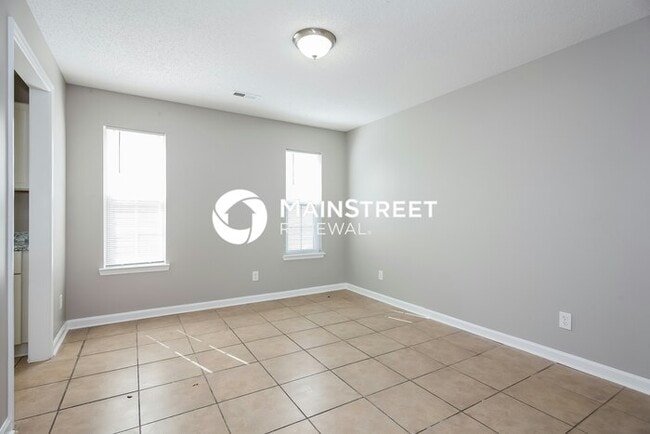 Photo - 4 Bedroom Pet-Friendly Home in Charlotte, NC with Main Street Renewal