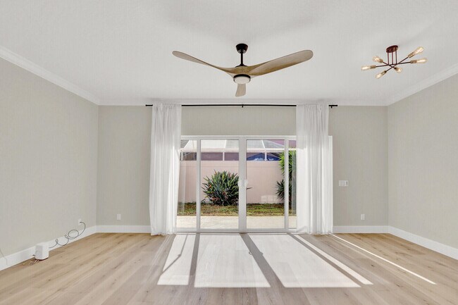 Photo - 28 Live Oak Cir