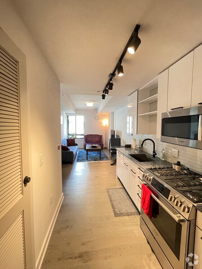 Building Photo - 70 N St SE Unit 708 Rental