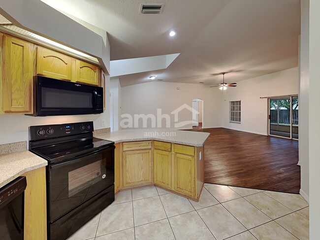 Photo - 4611 Treasure Cay Rd