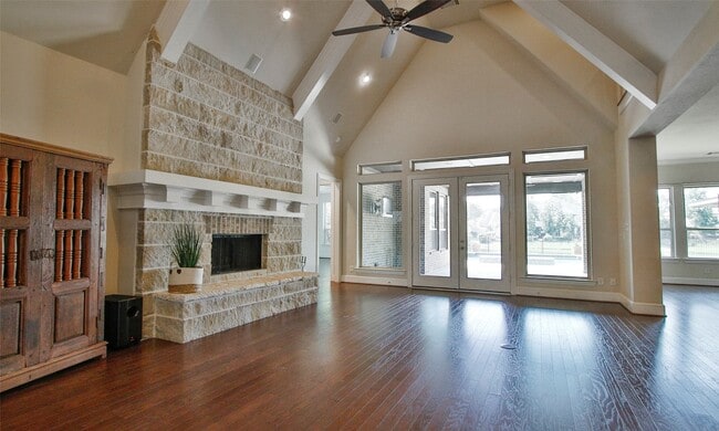 Building Photo - 39 Paloma Bend Pl