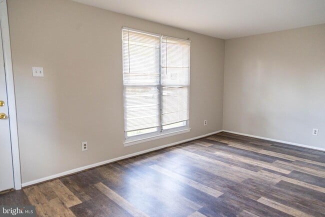 Photo - 12 W Wayne Terrace