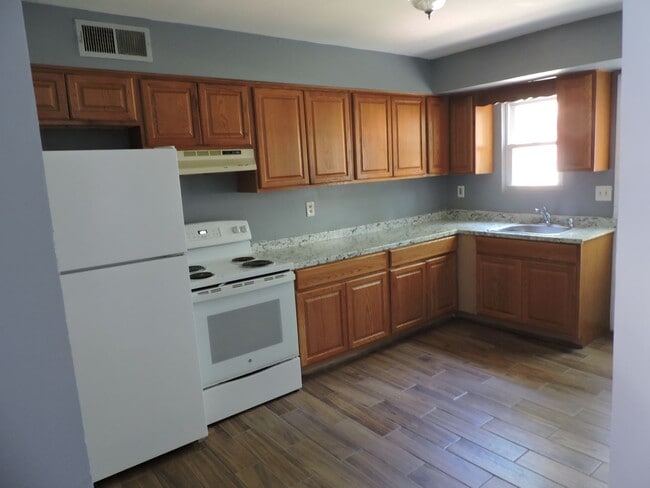 Photo - 143 Spruance Rd