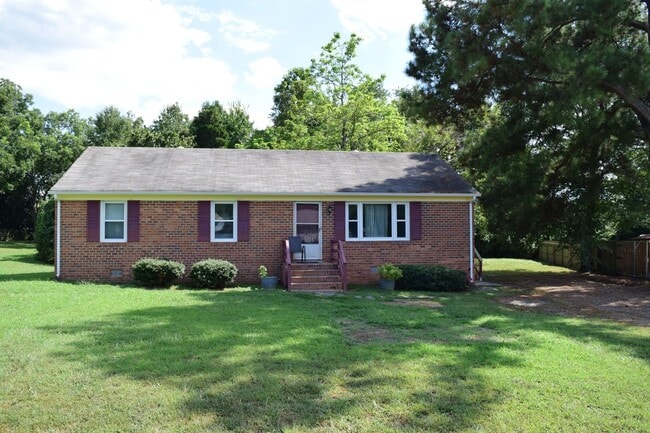 Building Photo - Midlothian - Brick Ranch with 2 full baths! Rental