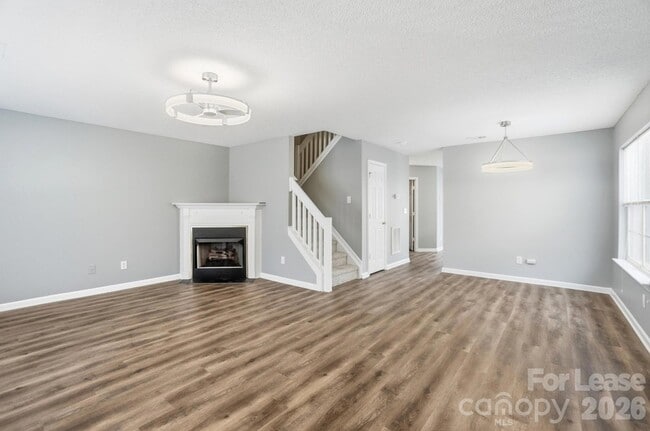 Photo - 1760 Forest Side Ln