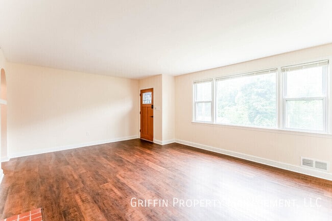 Photo - 3505 Everest Dr