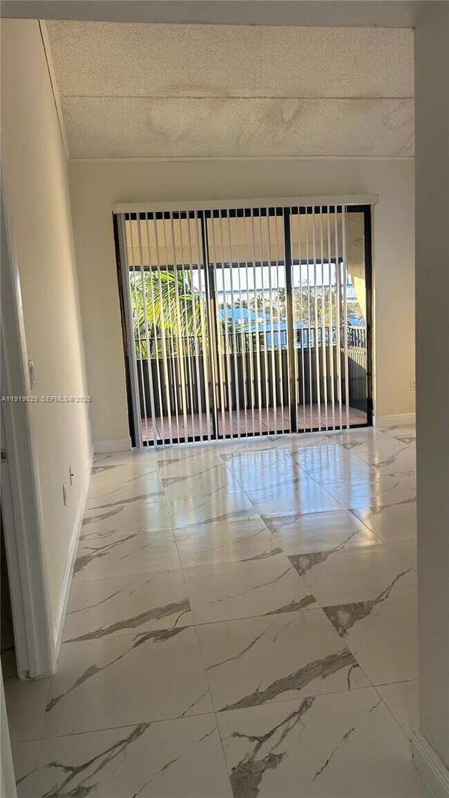 Photo - 16220 NW 2nd Ave Unit 512