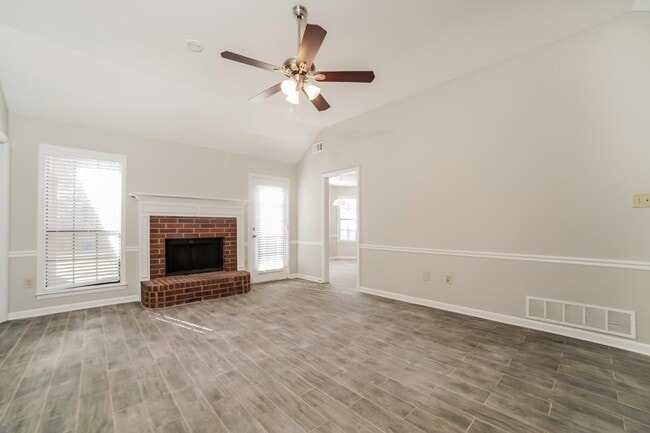 Photo - 6857 Dovefield Ln