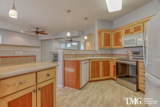 Photo - Spacious Ground-Level 2BD Condo with Garage & Resort-Style Amenities Unit 903