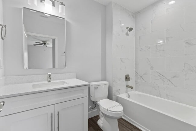 Photo - 2232 Hilton St