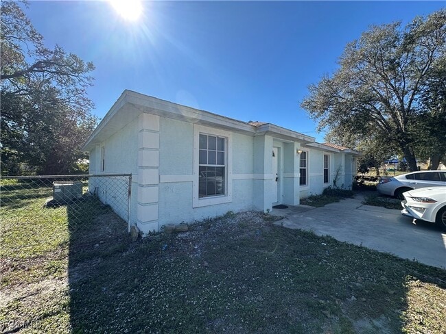 Building Photo - 3120 Economy St