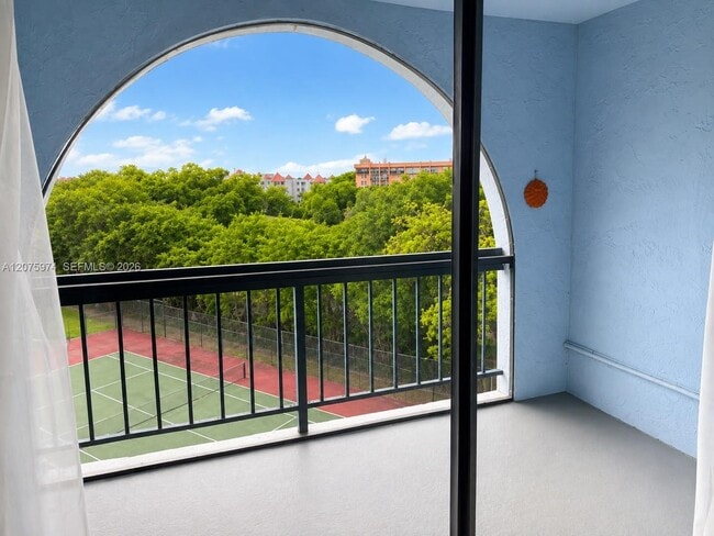 Building Photo - 9440 Fontainebleau Blvd Unit 515