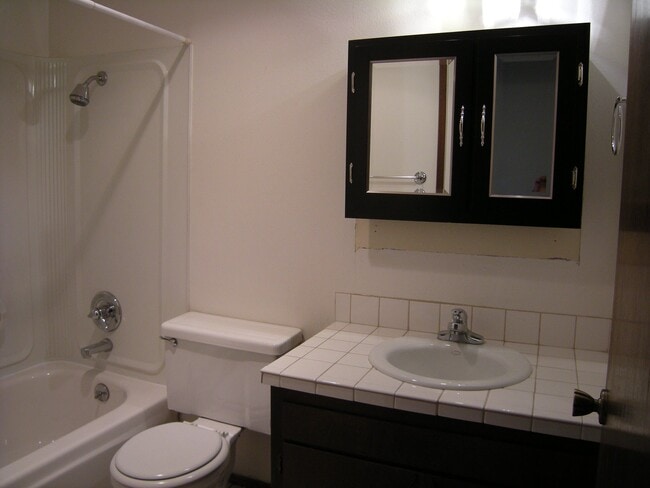 Photo - 21011 67th Ave W Unidad 7