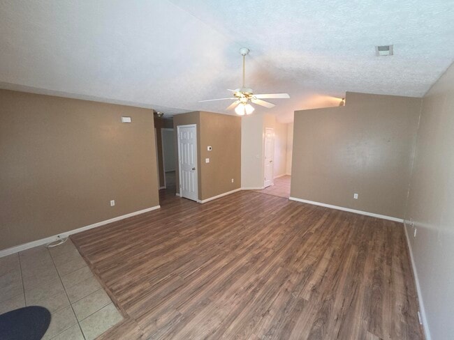 Photo - 209 Lucille Dr