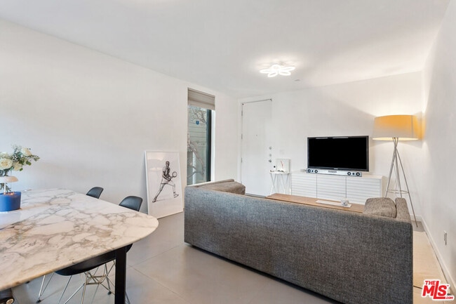 Photo - 3248 Descanso Dr