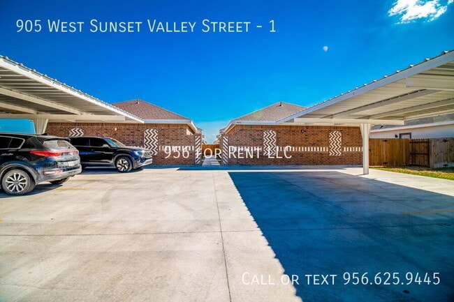 Building Photo - 905 W Sunset Valley St Unit 1