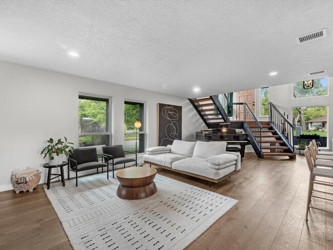 Photo - 5041 Nina Lee Ln