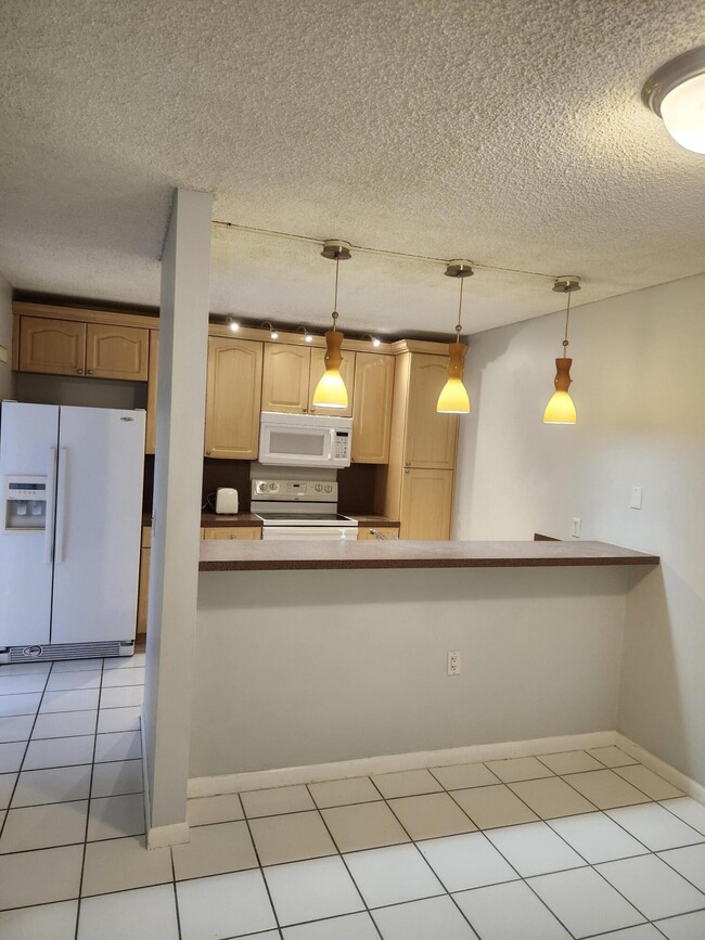 Photo - 3209 32nd Way