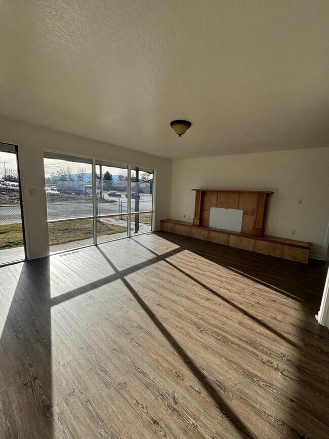 Photo - 2432 S 5th St W Unit A