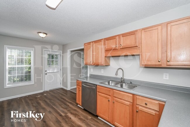 Photo - 7775 Poppy Dr