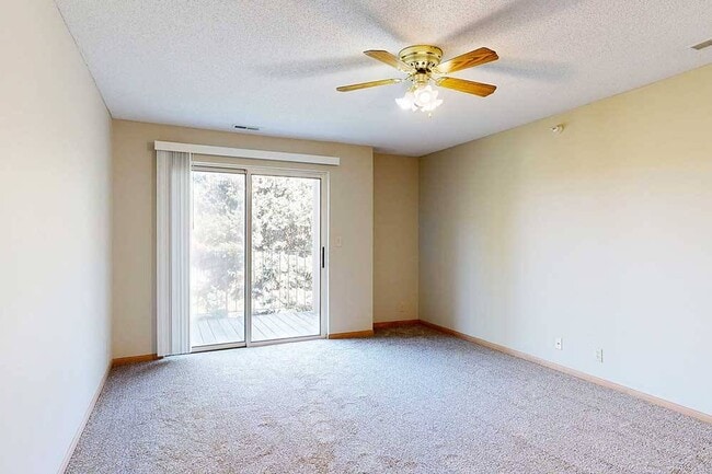 Bright living rooms with direct balcony access invite in natural light and fresh air for a calm start and end to each day.