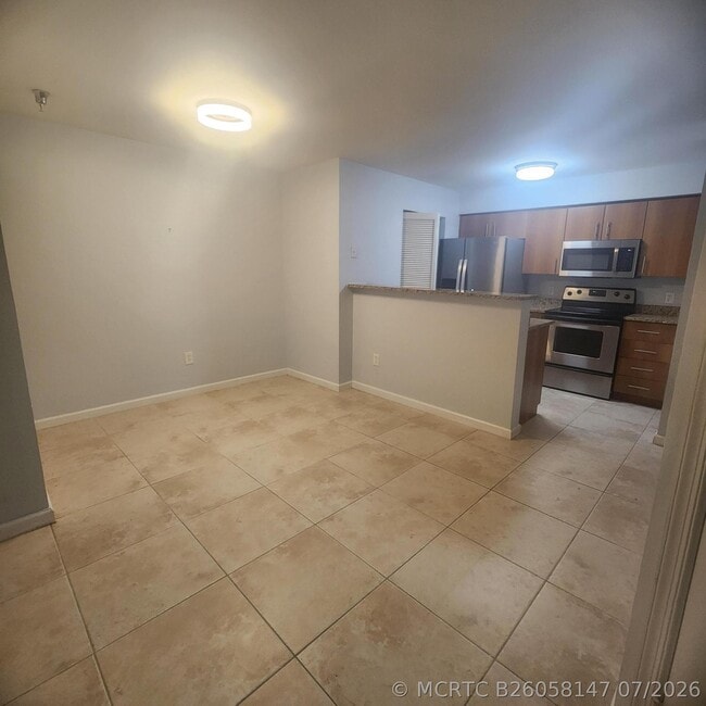 1050 Crystal Way Unit K
