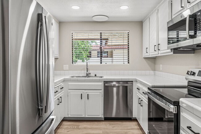 Building Photo - 4225 Asher St