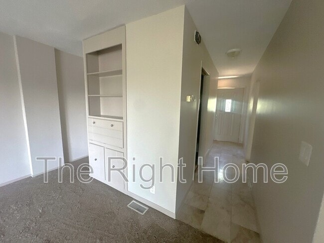 Photo - 5134 N 105th St