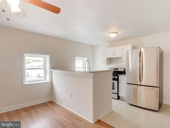 Building Photo - Beautiful and spacious 1 bedroom in a great Manayunk location Unit 3F