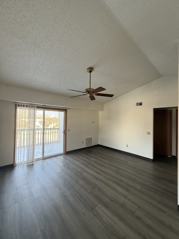 Photo - 2210 Valley Rd