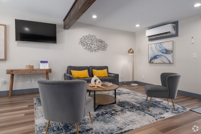 Leasing Office