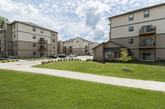 Photo - The Heights at Lincoln Swing