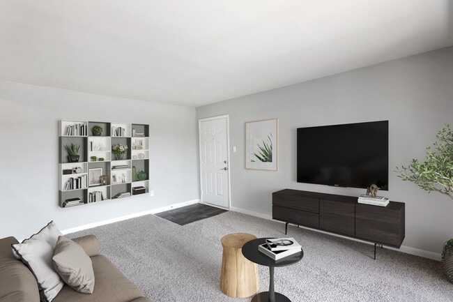 Building Photo - Brightwood Forest Rental