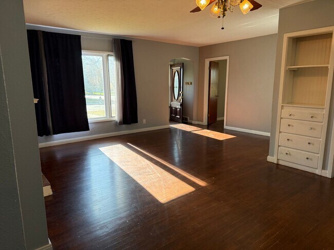 Photo - 1247 Harvard Ave