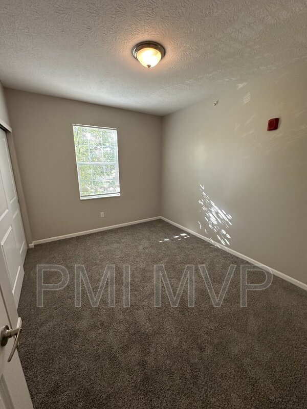 Photo - 858 Taylor Station Rd Unit 858  104