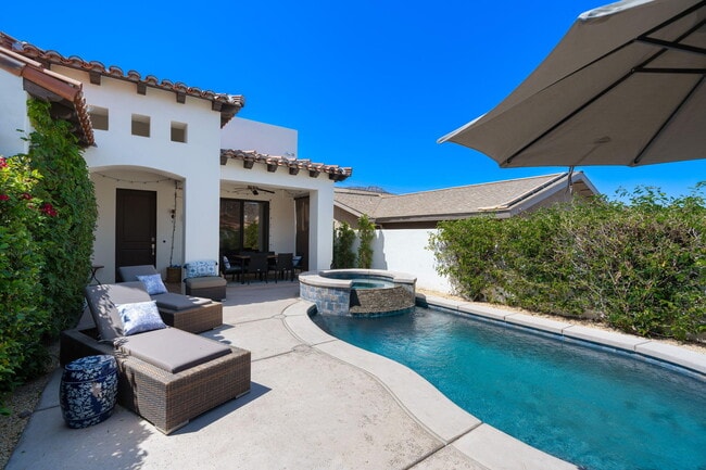 Photo - 53385 Avenida Mendoza