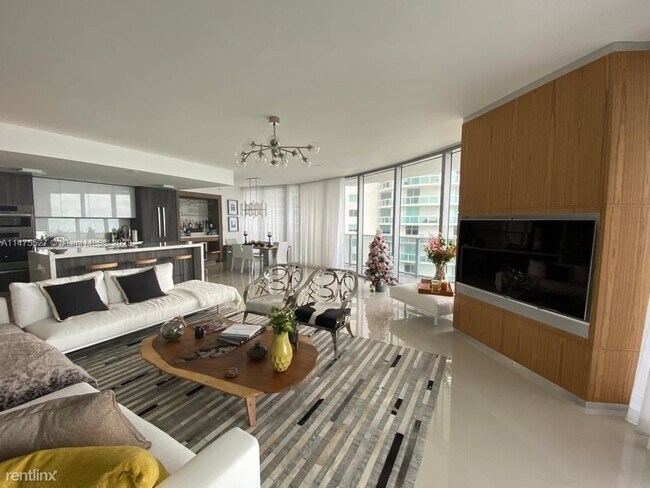 Photo - 3 br, 4 bath Condo - 488 NE 18th St Unit 1615 Unidad 1615