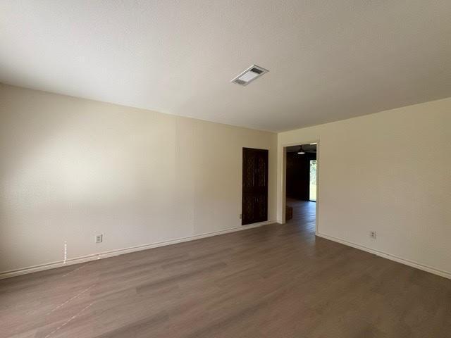 Photo - 324 Oakwood Cir