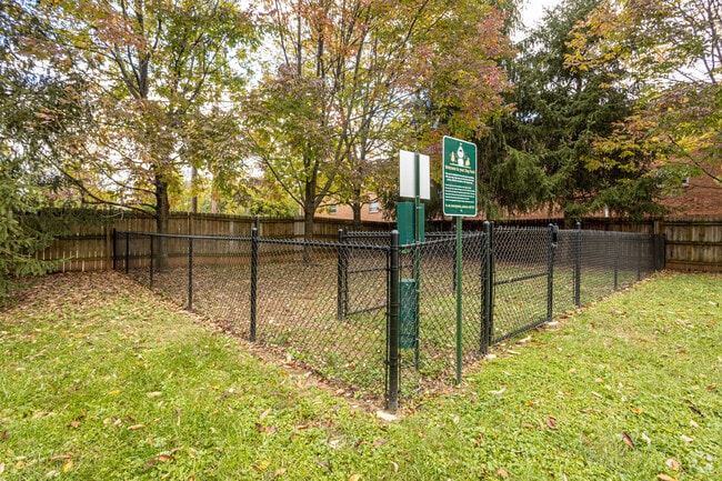 ¡Parque para mascotas - Gatehouse Apartments - Most Utl Incl.