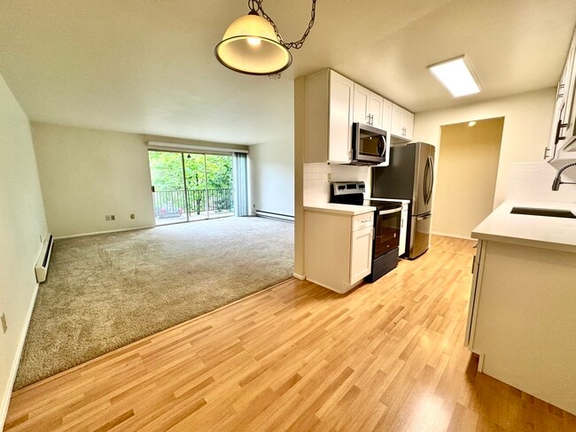 Photo - 11008 NE 68th St Unidad #719