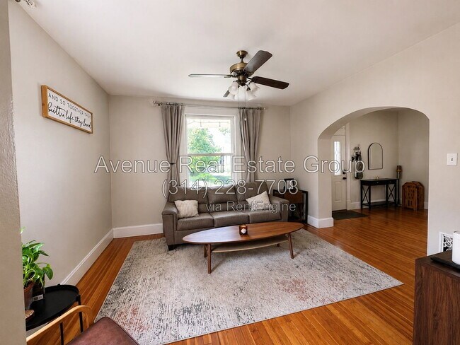Photo - 6575 Scanlan Ave
