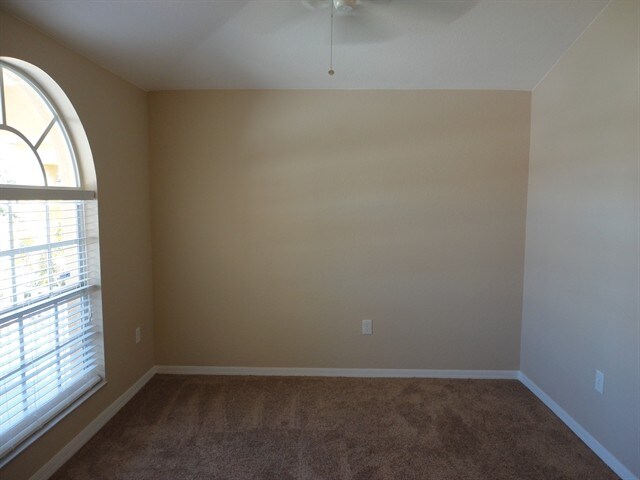 Photo - 5817 Mohr Loop